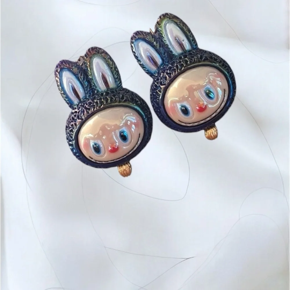 EuroKatGifts Kids Bunny Earrings - Blue and Pink